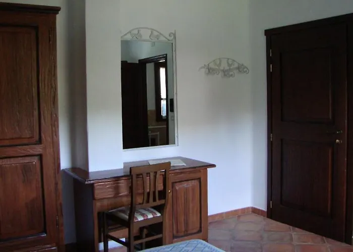 Szálloda Turismo Rurale Belvedere Pradonos Dorgali
